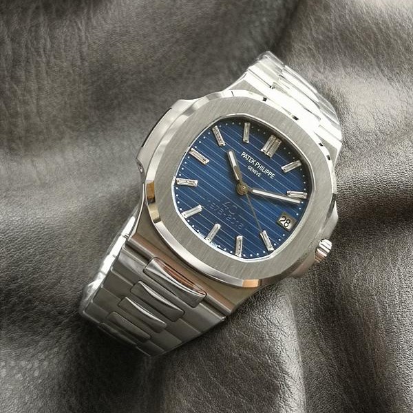 파텍필립 노틸러스 5711 40주년 한정판 DB팩토리