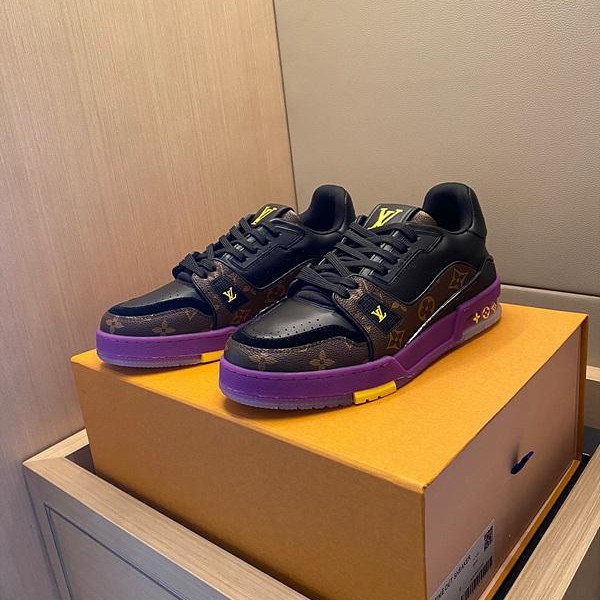 루이비통 트레이너 스니커즈