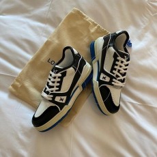 루이비통 트레이너 스니커즈